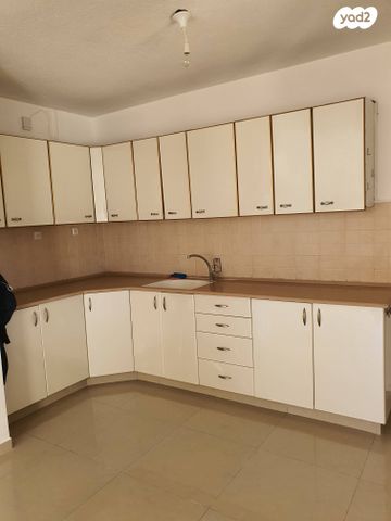 דירה, ביאליק 4, צפון מערב מרכז העיר, נתניה