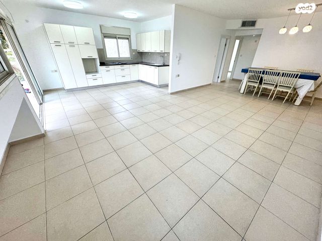 אלוף הניצחון 17