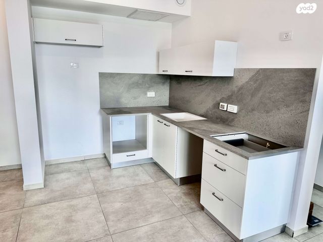 דירה, הצנחנים, נווה שרת, תל אביב יפו