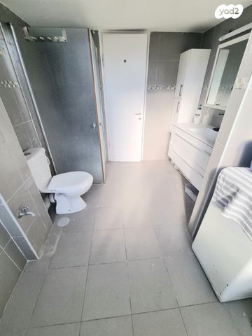 דירה, שדרות ז'בוטינסקי, מרכז העיר דרום, נתניה