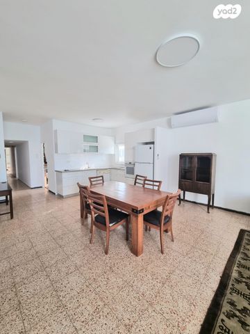 דירה, שדרות ז'בוטינסקי, מרכז העיר דרום, נתניה