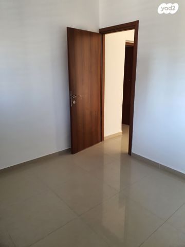 דירה, ביאליק 4, צפון מערב מרכז העיר, נתניה