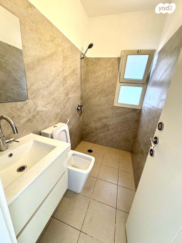 דירה, אלוף הניצחון 17, עליות, רמת גן