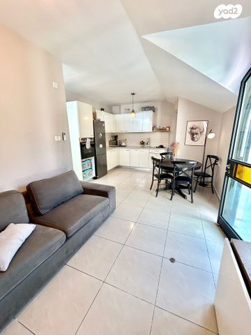 גג/ פנטהאוז, עלמא, ירושלים