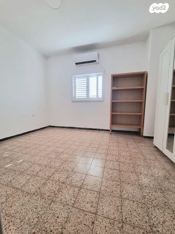 דירה, שדרות ז'בוטינסקי, מרכז העיר דרום, נתניה