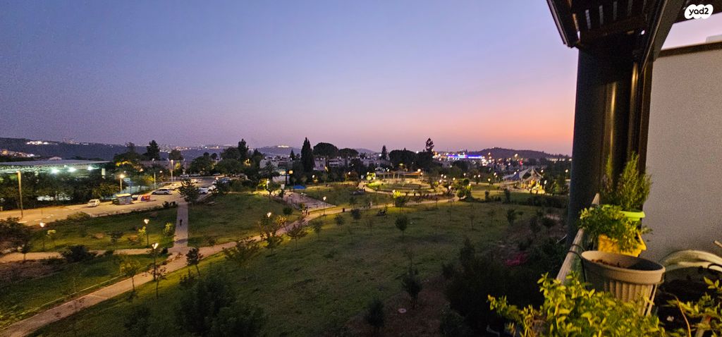 דירה, הראל, שכונה ה'-ו', מבשרת ציון