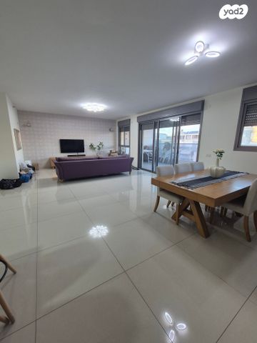 ישראל גלילי 