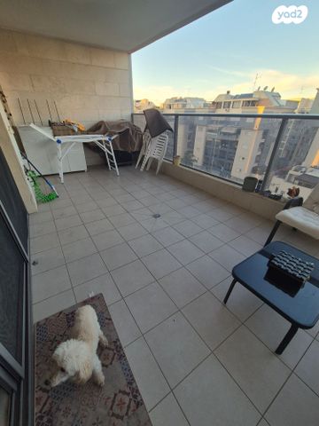 דירה, ישראל גלילי, קרית הלאום, ראשון לציון