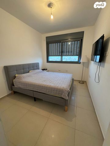 דירה, קריניצי, רמת גן