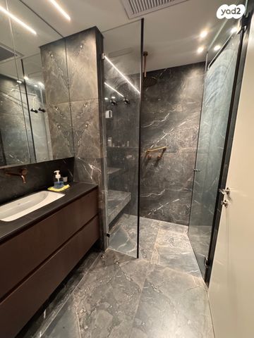 דירה, אריק איינשטיין 3, דרום חדש, פארק הים, בת ים