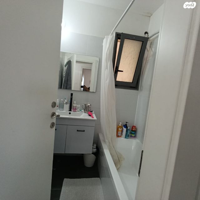 דירה, השלושה 8, נווה שמיר רמת בית שמש ה-1, בית שמש