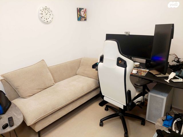 מרתף/ פרטר, סנונית, טירת שלום, נס ציונה