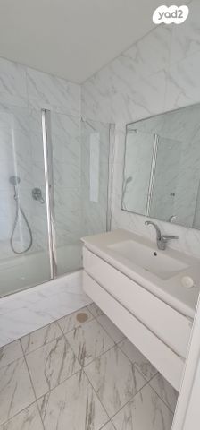 דירה, קריניצי, רמת גן