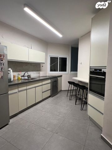 דירה, הרצפלד, נאות רחל, חולון