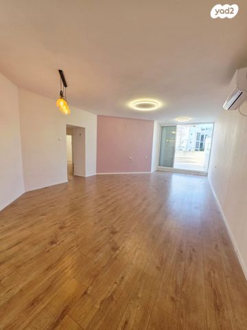 דירה, הרצפלד, נאות רחל, חולון