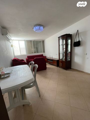 דירה, קרית ביאליק