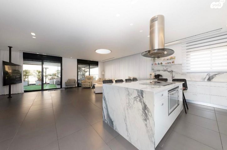 גג/ פנטהאוז, מיש"ר, קרית הלאום, ראשון לציון