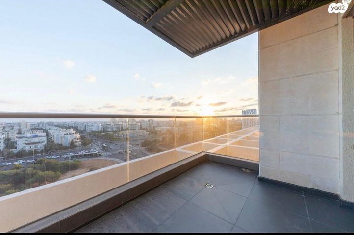 גג/ פנטהאוז, מיש"ר, קרית הלאום, ראשון לציון