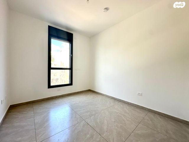 דירה, הרצליה