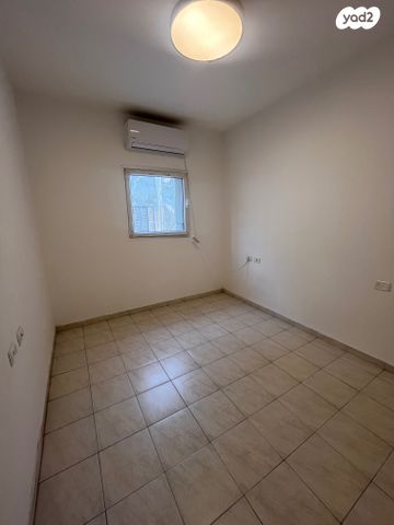 דירה, כפר גלעדי, פלורנטין, תל אביב יפו