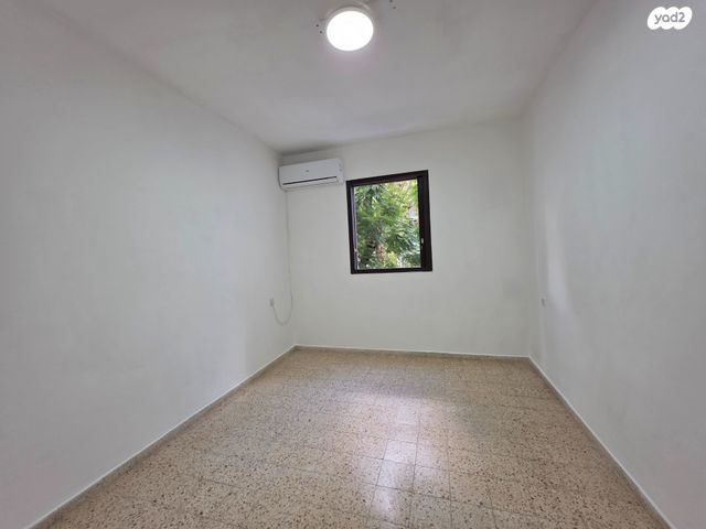 דירה, טרומפלדור, פועלים ד, כפר סבא