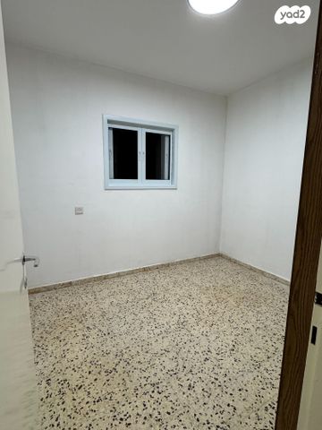 דירה, פנחס רוטנברג, נגבה, רמת גן