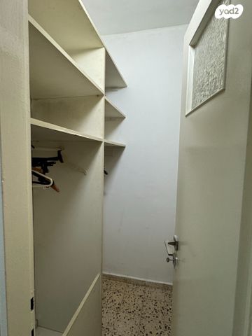 דירה, פנחס רוטנברג, נגבה, רמת גן