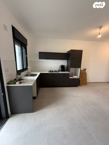 דירה, הכלניות 20, טירת כרמל