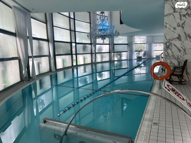 דירה, ניסים אלוני, צמרות איילון, פארק צמרת, תל אביב יפו