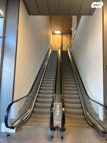 משרדים, מודיעין מכבים רעות