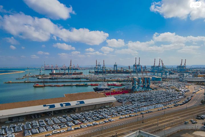 משרדים, הנמל 27, שער פלמר, תחנת רכבת השמונה, חיפה