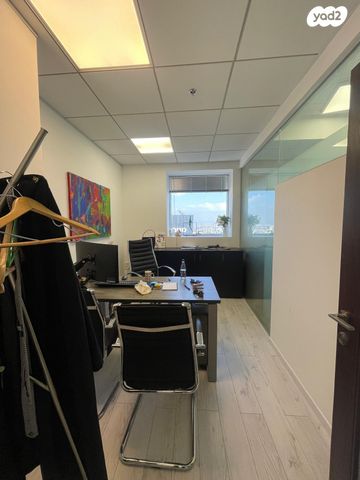 משרדים, דרך זאב ז'בוטינסקי, בורסה, רמת גן