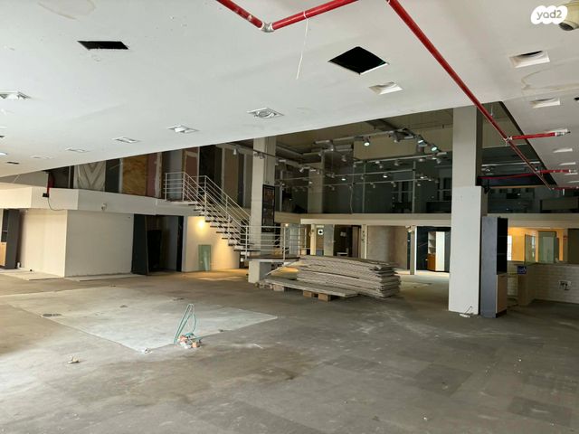 אולמות, חיפה