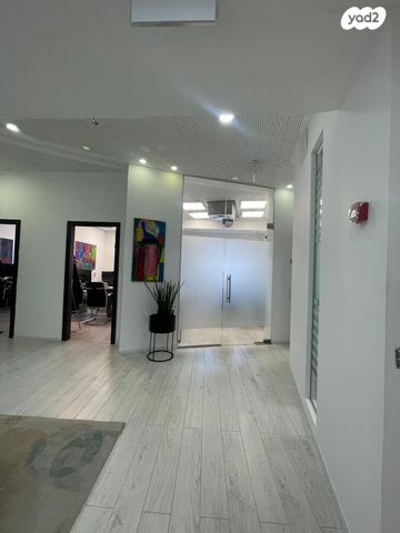 משרדים, דרך זאב ז'בוטינסקי, בורסה, רמת גן