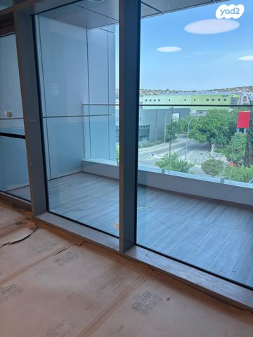 משרדים, מודיעין מכבים רעות