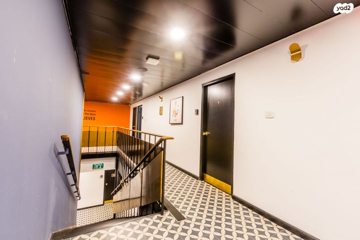 משרדים, אחד העם 7, חיפה