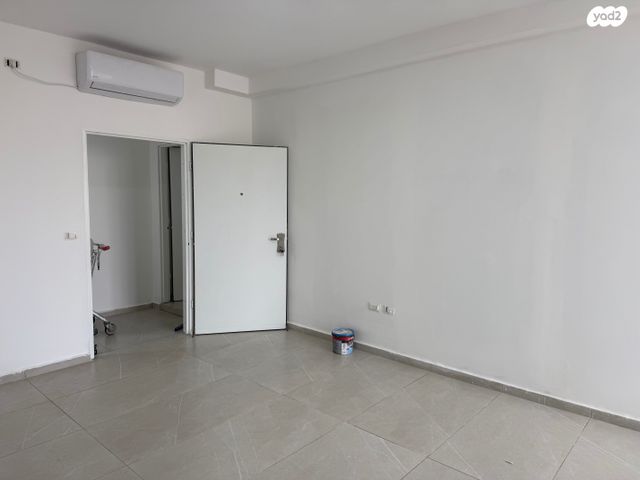 כללי, בורסה, רמת גן