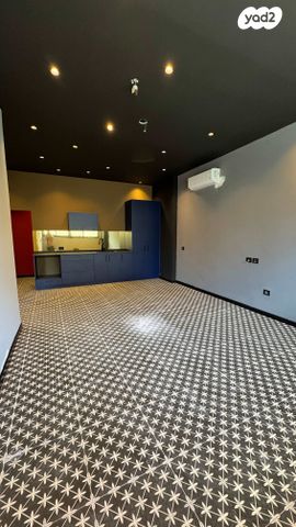 משרדים, הנמל 27, שער פלמר, תחנת רכבת השמונה, חיפה