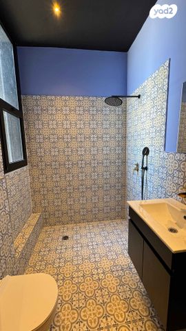 משרדים, הנמל 27, שער פלמר, תחנת רכבת השמונה, חיפה