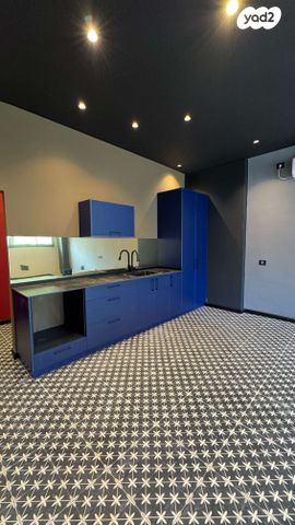 משרדים, הנמל 27, שער פלמר, תחנת רכבת השמונה, חיפה