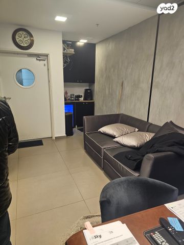 משרדים, מב"ת מערב, אזור תעשייה חדש, ראשון לציון