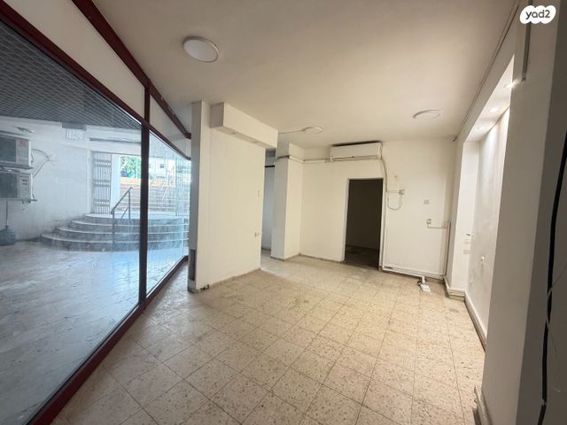 חנויות/ שטח מסחרי, סמילנסקי, מרכז העיר דרום, נתניה