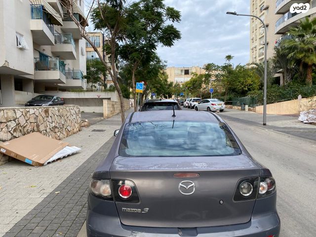 מאזדה 3
