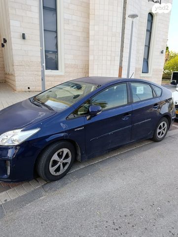 מודעת רכב טויוטה פריוס