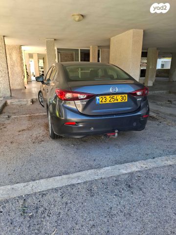 מודעת רכב מאזדה 3