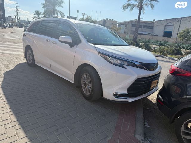 מודעת רכב טויוטה סיינה