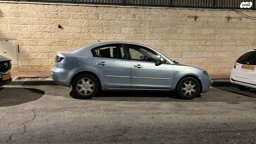 מודעת רכב מאזדה 3