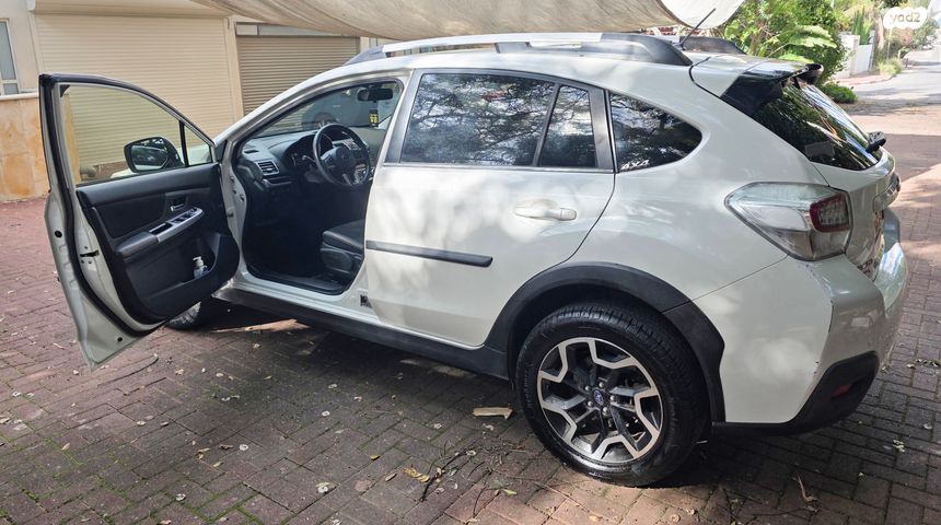 מודעת רכב סובארו XV