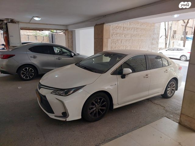 מודעת רכב טויוטה קורולה
