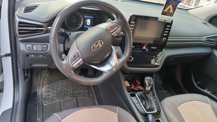 מודעת רכב יונדאי איוניק